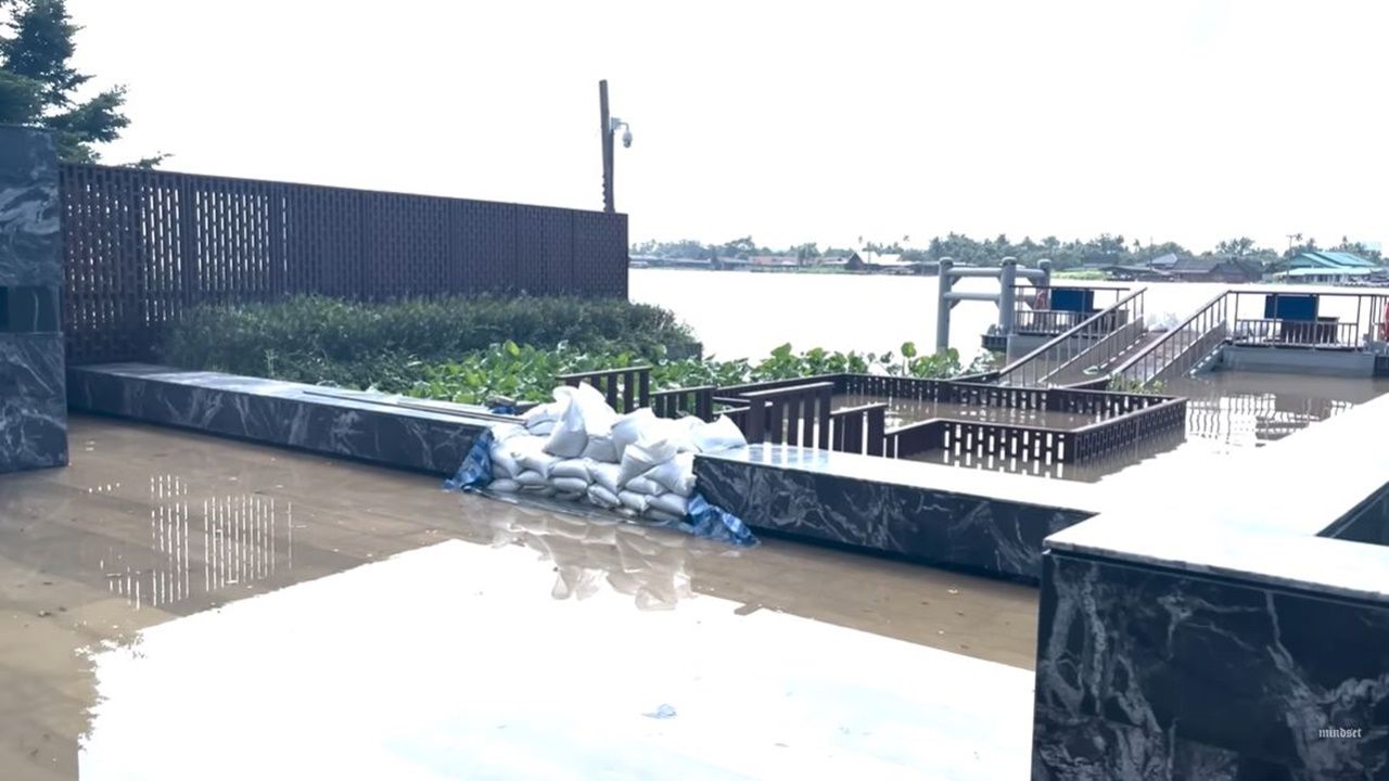 บ้านป๊อก-มาร์กี้ น้ำท่วม 