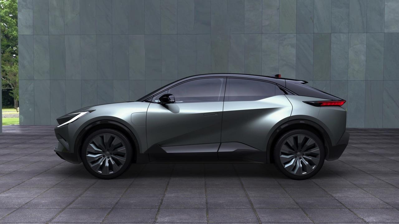 มาแล้ว แฝดน้อง bZ4X เชิญพบกับรถยนต์ไฟฟ้า Toyota bZ Compact SUV Concept