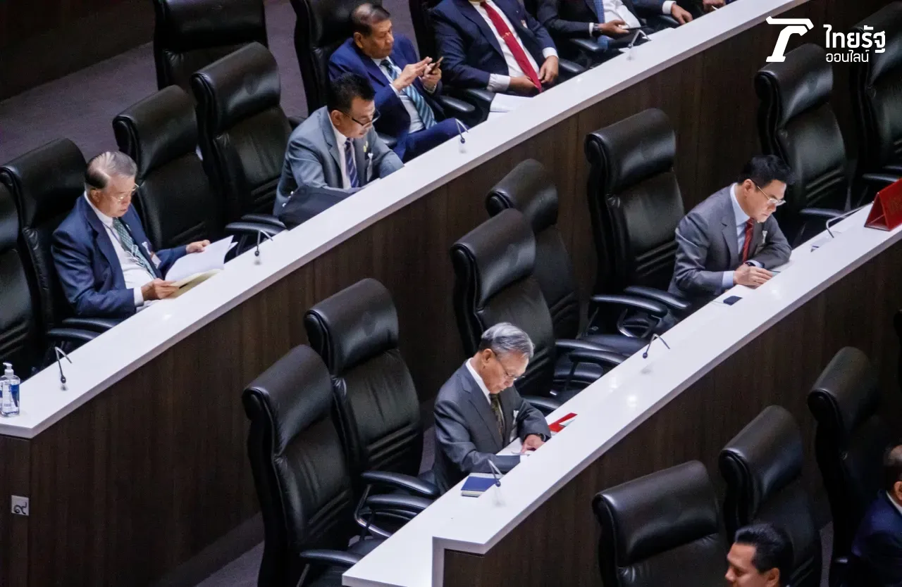 การเมืองไม่นิ่ง หุ้นดิ่ง ศก.ถดถอย แจกเงินดิจิทัล ตอบโจทย์หรือไม่?