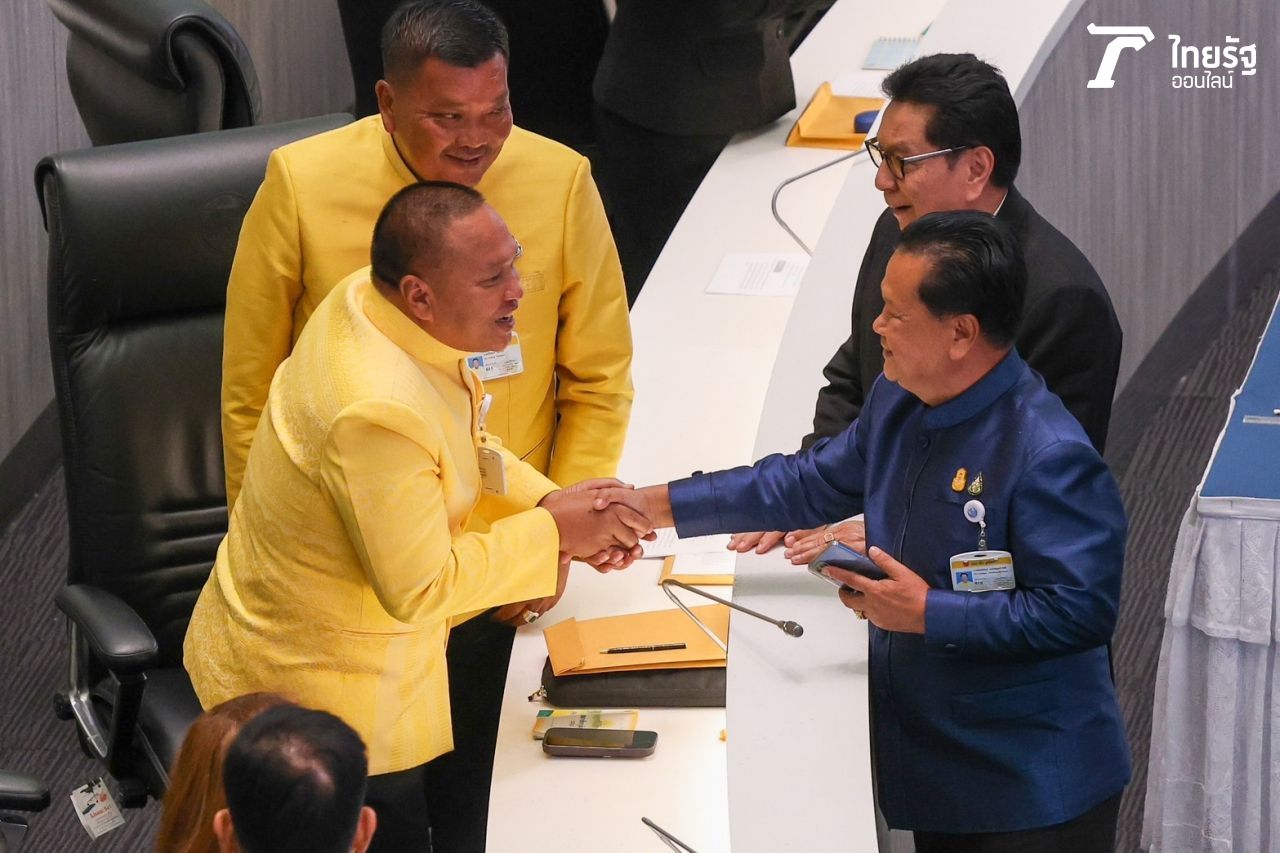 สว. ร่วมแสดงความยินดีกับ พล.อ.เกรียงไกร ศรีรักษ์