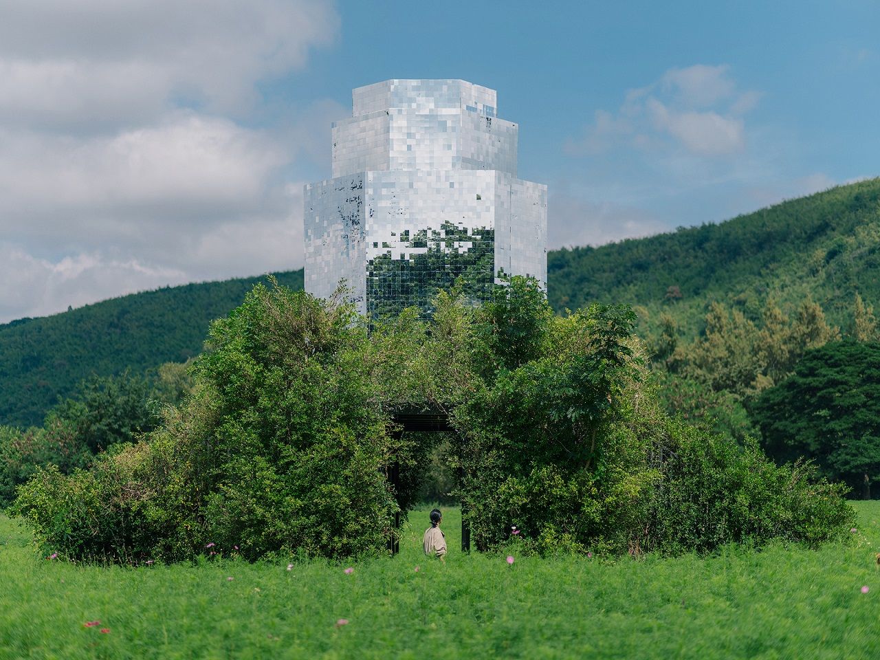 The Pilgrimage within โดย สนิทัศน์ ประดิษฐ์ทัศนีย์