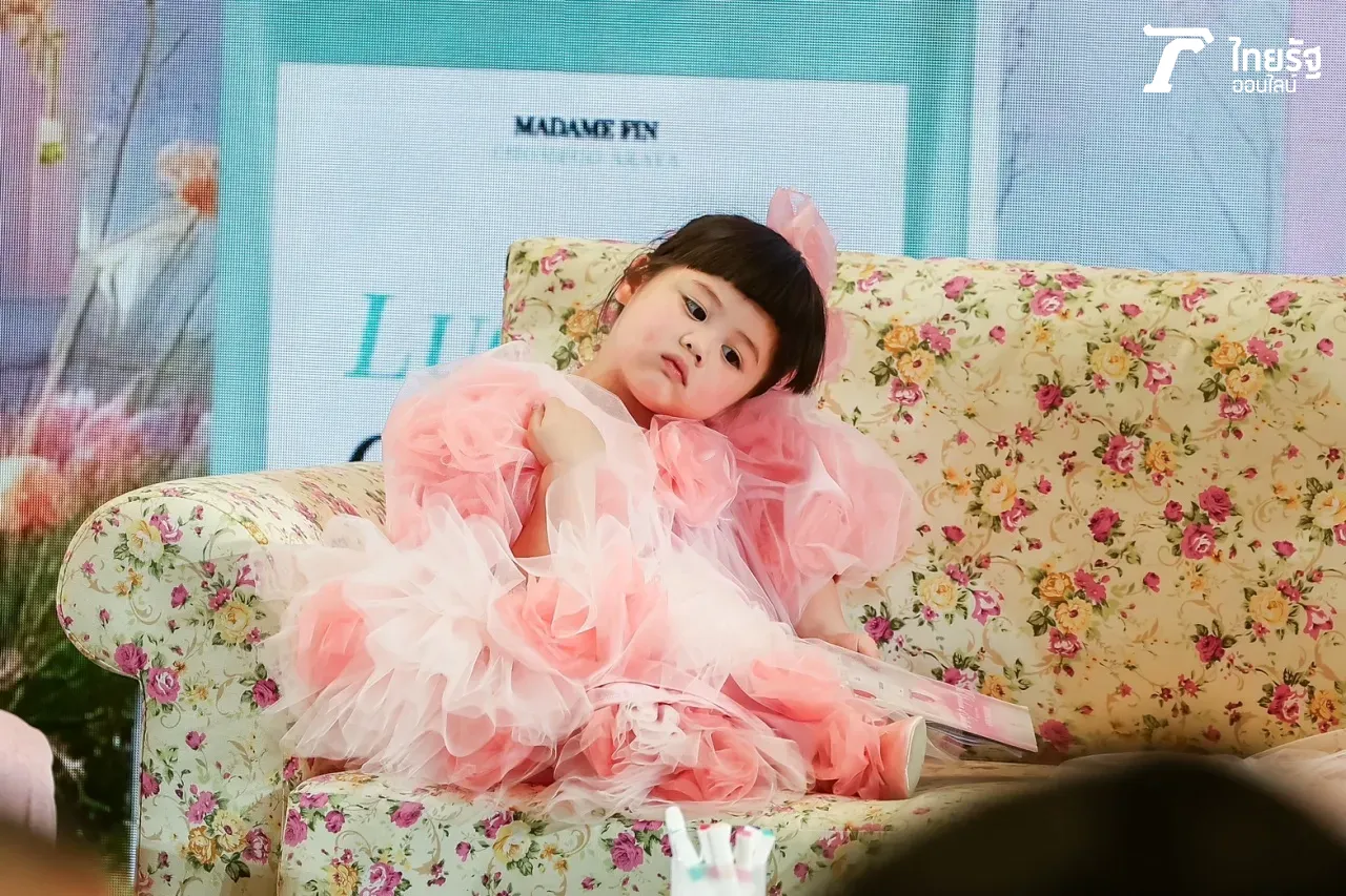 ฟังกันชัดๆ น้องเกล จับไมค์ใบ้เลขเด็ด ให้ 3 ตัวตรงเป๊ะ ได้ยินเสียงน่ารักสุดๆ (คลิป)