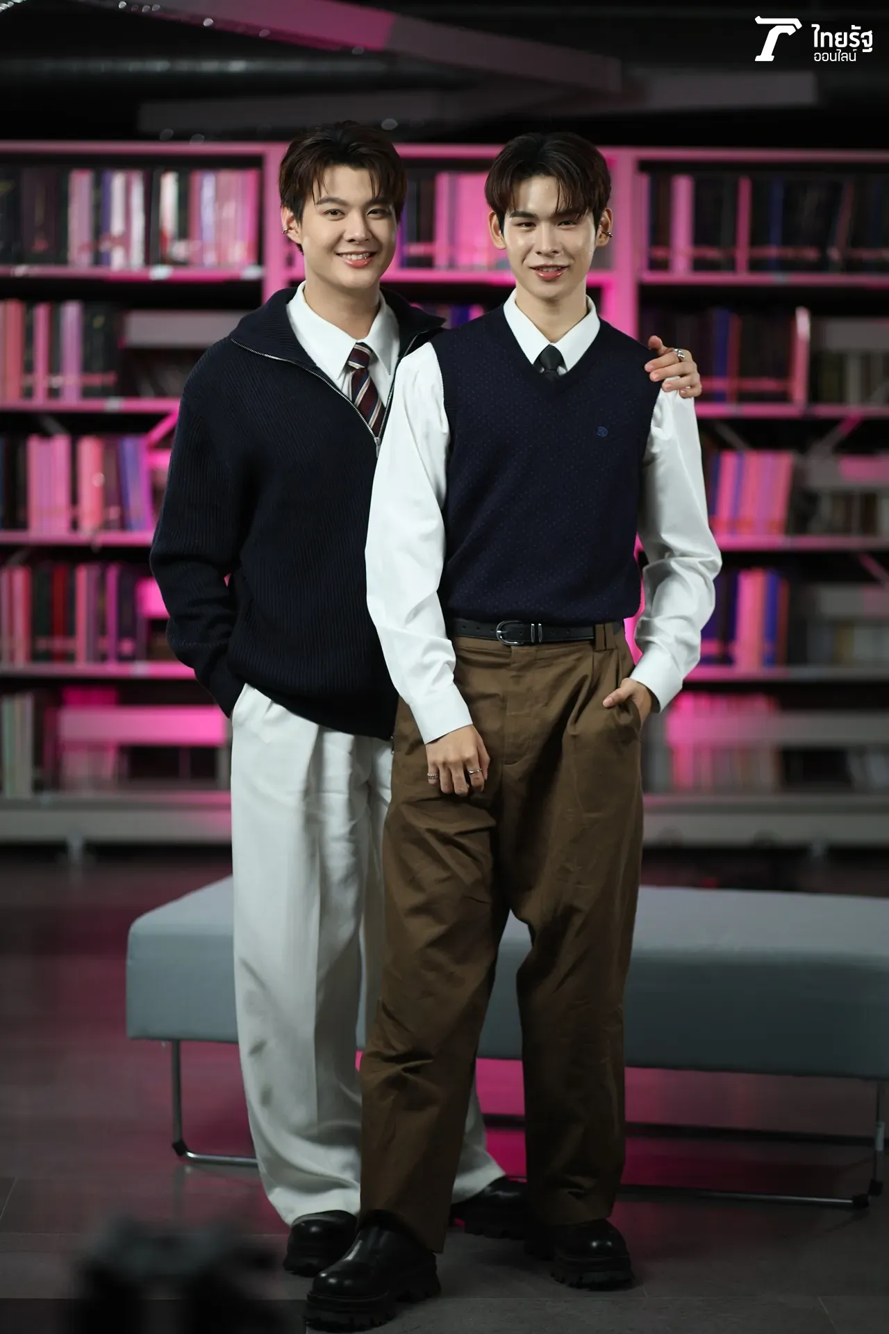 เซ้นต์ - ภูม 2 หนุ่มพี่น้องสุดซี้ บุคลิกต่างกันแต่นิสัยเข้ากันได้อย่างลงตัว (คลิป)