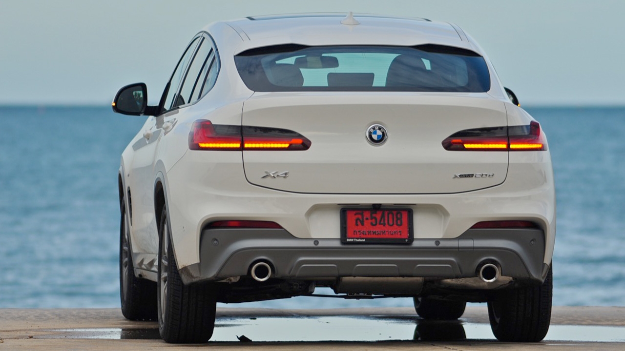 จัดของเพียบแต่ราคาเดิม ทดสอบ BMW X4 xDRIVE 20d M SPORT X 