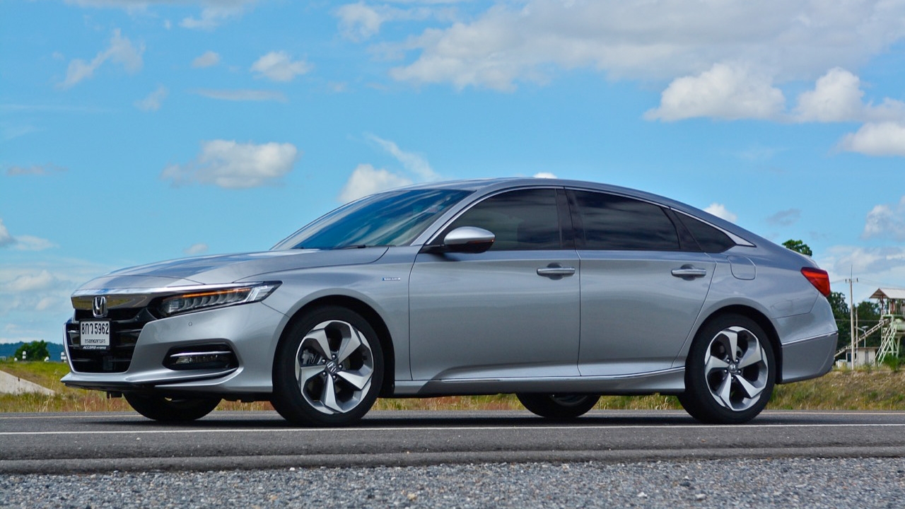 ลองของใหม่เจ๋งหรือไม่มาดูกัน! ทดสอบ HONDA NEW ACCORD HYBRID TECH