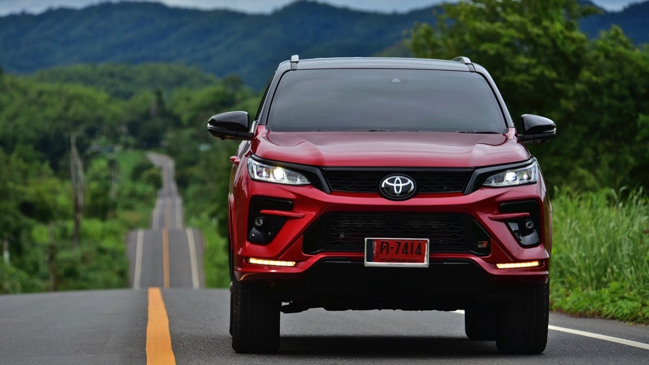 รักสงบ ทำไมต้องจบที่น้องคุกกี้ ทดสอบ TOYOTA FORTUNER GR SPORT 224 แรงม้า 