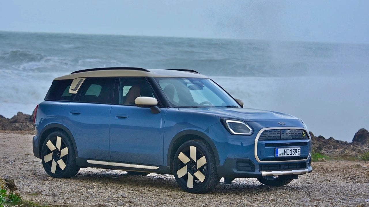สัมผัสแรก ขับทางไกลในกาสไกส์ โปรตุเกส ทดสอบ MINI NEW COUNTRYMAN SE ALL4
