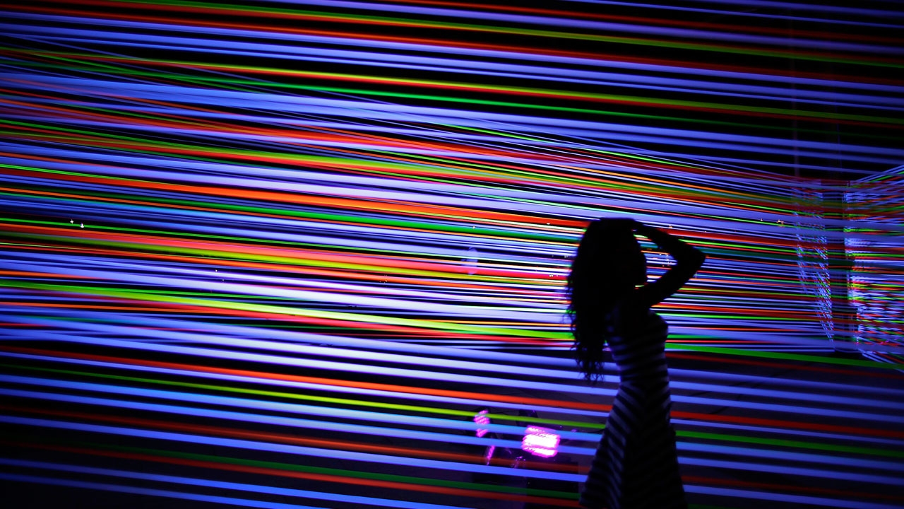 มิติแห่งแสงไฟ