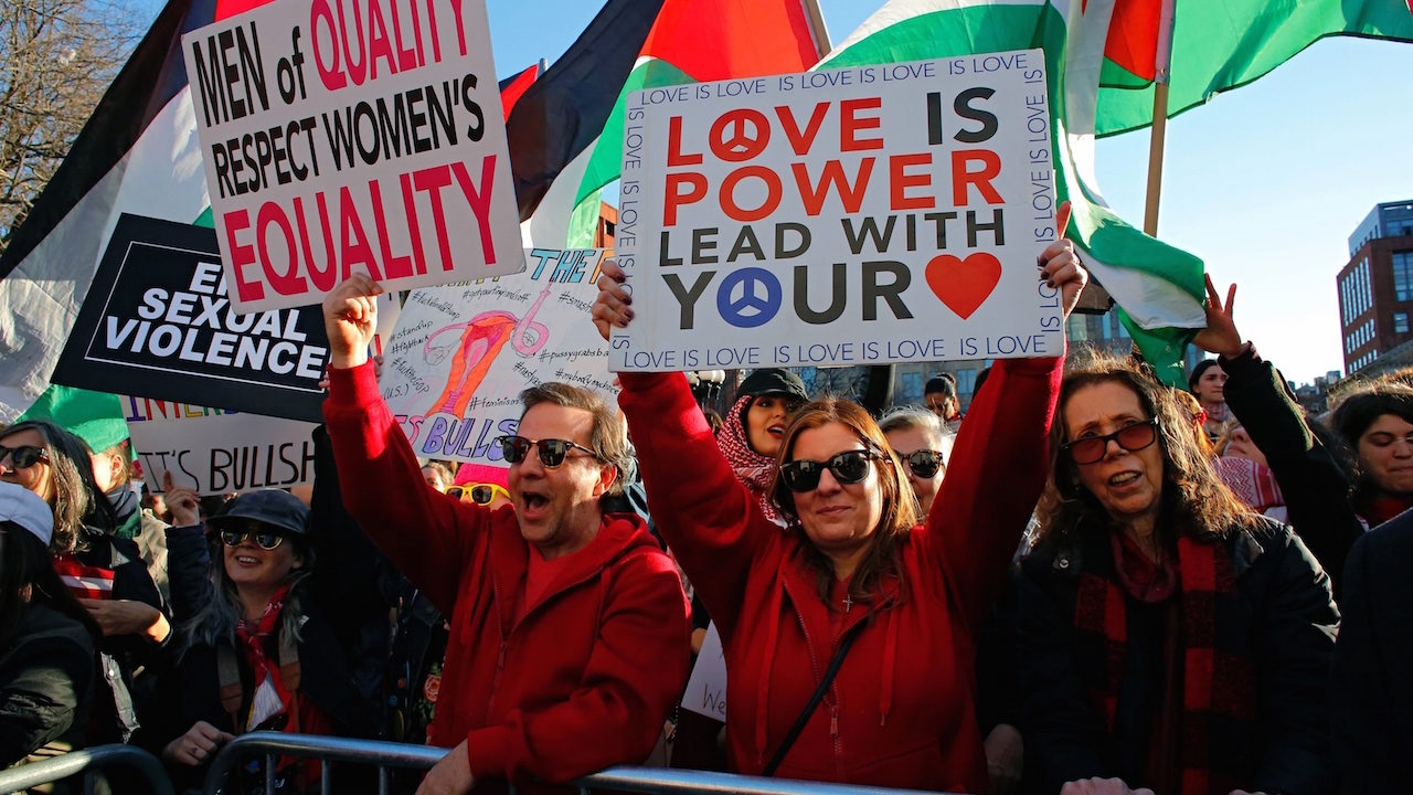 หญิงทั่วโลกร่วมผละงานประท้วงเนื่องในวันสตรีสากล