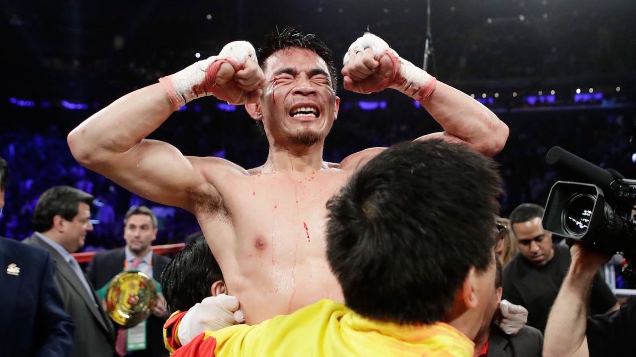 'ศรีสะเกษ' โค่น 'กอนซาเลซ' กระชากเข็มขัดแชมป์โลก WBC สำเร็จ