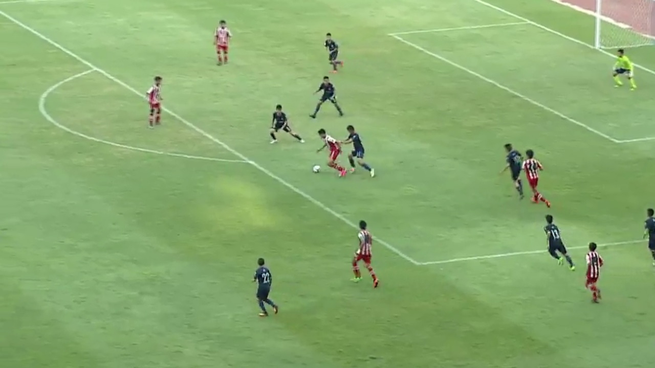 'บุรีรัมย์' ต้อน 'อัสสัมชัญ' ขาดลอย 3-0 คว้าแชมป์ยูธลีก ยู-13