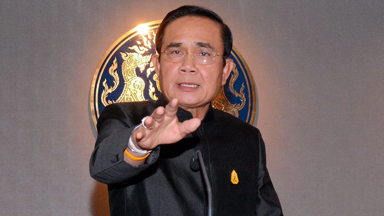 นายกฯ วอนเข้าใจไทย ยังขาดครูสอนวิชาเฉพาะเก่งๆ