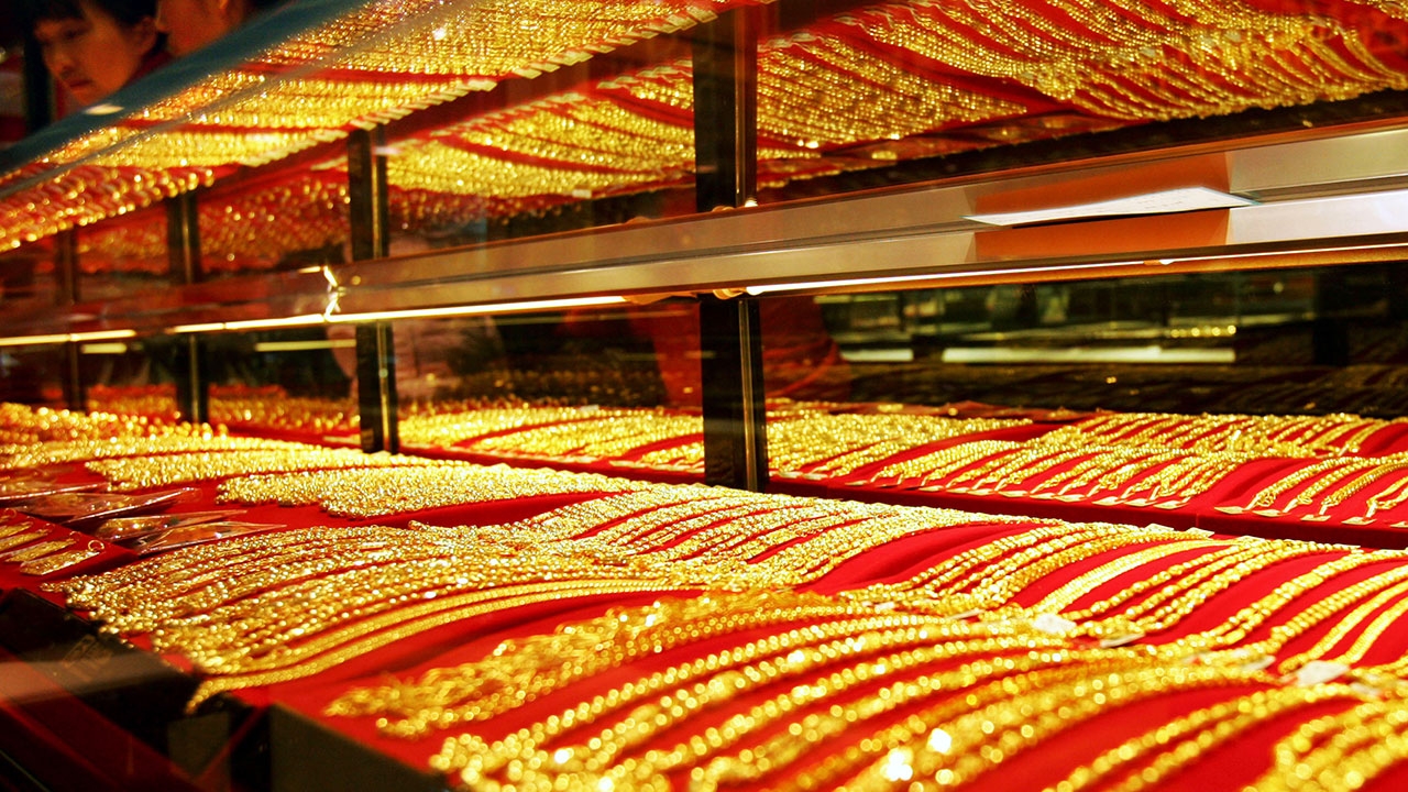 เปิดตลาดเช้าวันจันทร์ ทองปรับขึ้น 100 รูปพรรณขายออกบาทละ 21,000