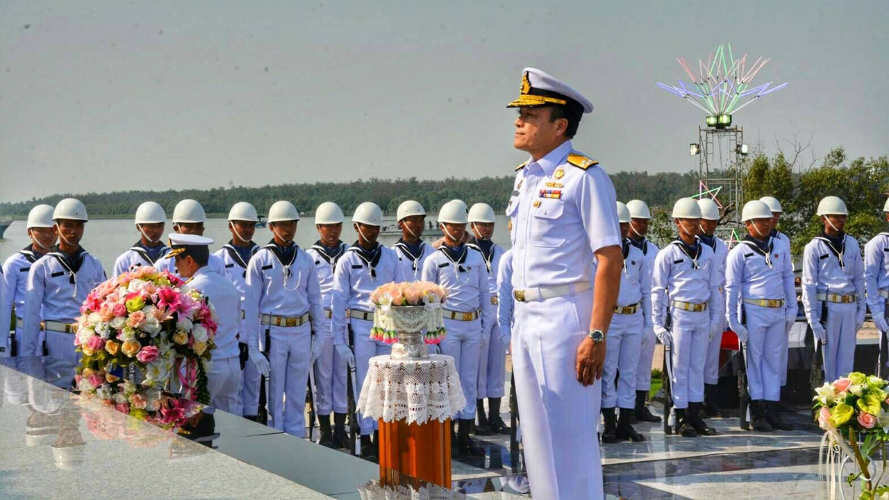 ผบ.ทร.เปิดอนุสาวรีย์ 'กรมหลวงชุมพรฯ' องค์ใหญ่ที่สุดในประเทศไทย