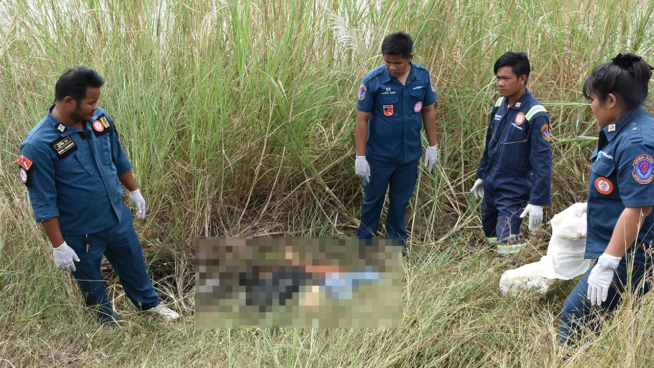 อดีต ตร.ฝีมือดี ประสบอุบัติเหตุดับสลด ชาวบ้านมาพบศพ ริมถนน