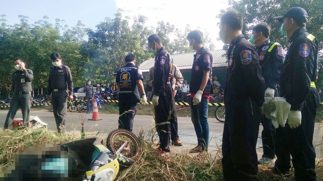 ศพกอดฟีโน่! รถล้มตายนาน 10 วัน เพิ่งเจอนอนอืดในป่ารกข้างทาง