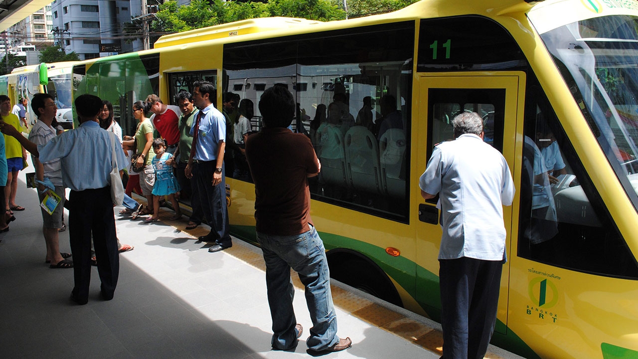 อัศวินให้คนกรุงตัดสิน BRT เลิก/ไม่เลิกขอสำรวจ 15 วัน