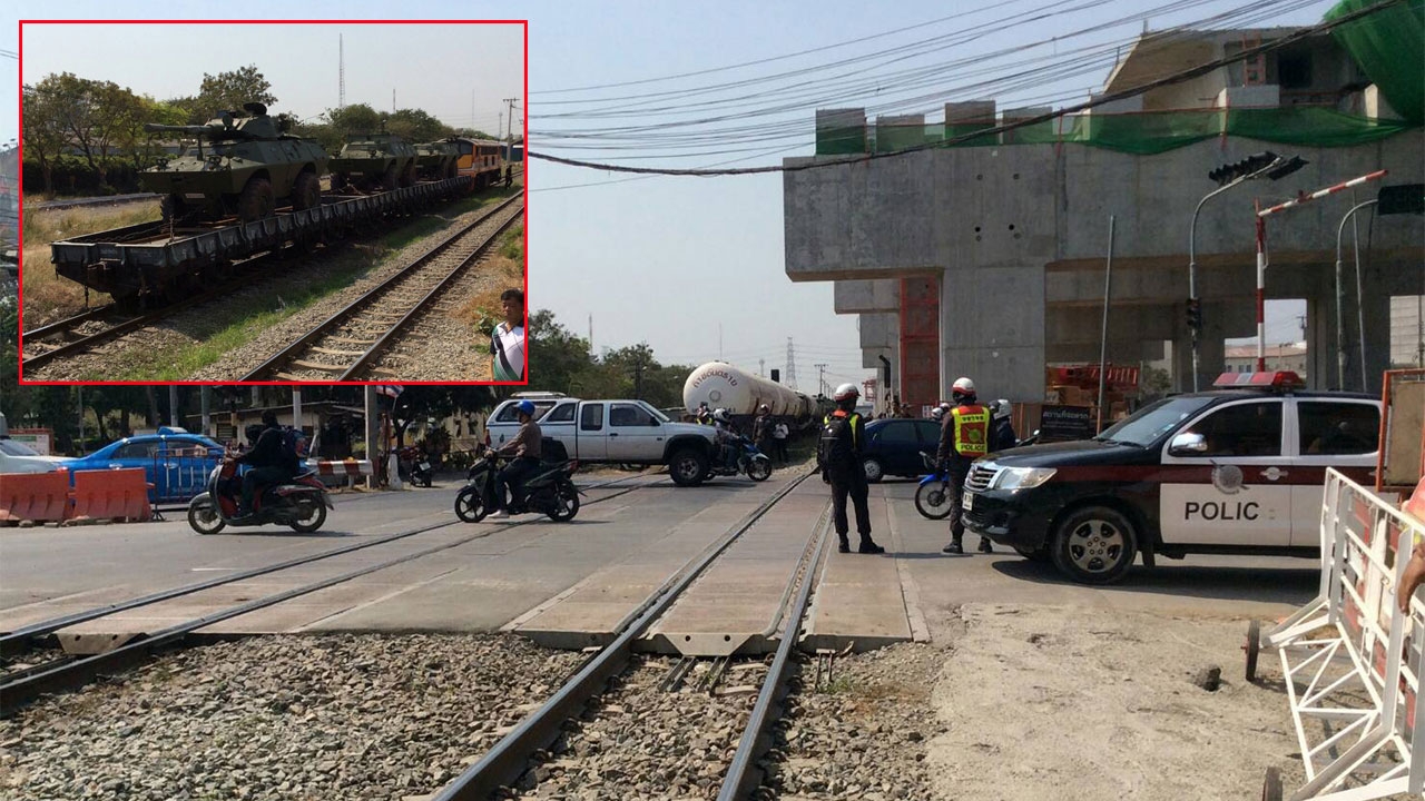 รถไฟบรรทุกสินค้าตกรางหน้าวัดเสมียนนารี จนท.เร่งกู้เปิดทาง