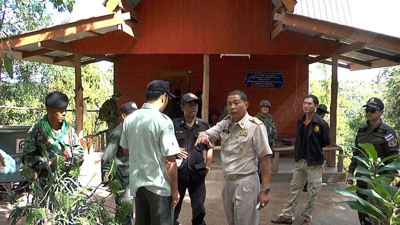 บุกยึดสำนักสงฆ์ 'พระจับนกเขา' รุกป่าสงวนแห่งชาติ