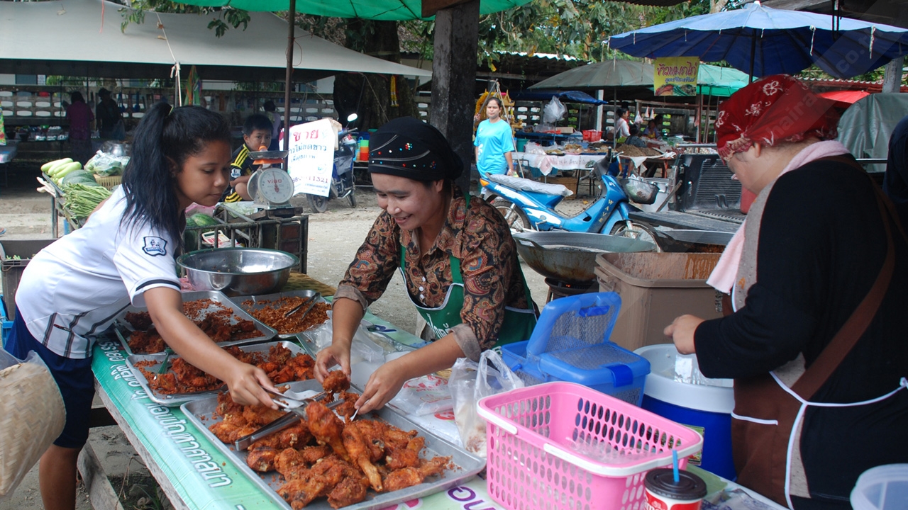 อินเทรนด์ไม่หยุด! กระแสเหนียวไก่แรงไม่ตก ตรังยอดขายพุ่ง