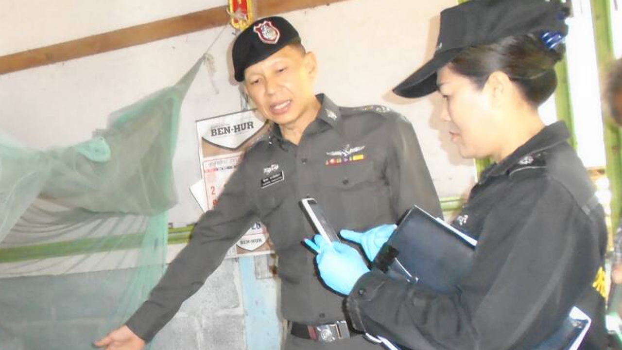 ชาวลพบุรีผวา! หนุ่มนุ่งผ้าเช็ดตัว ย่องทำร้าย-ข่มขืนหญิงชราวัย 85 