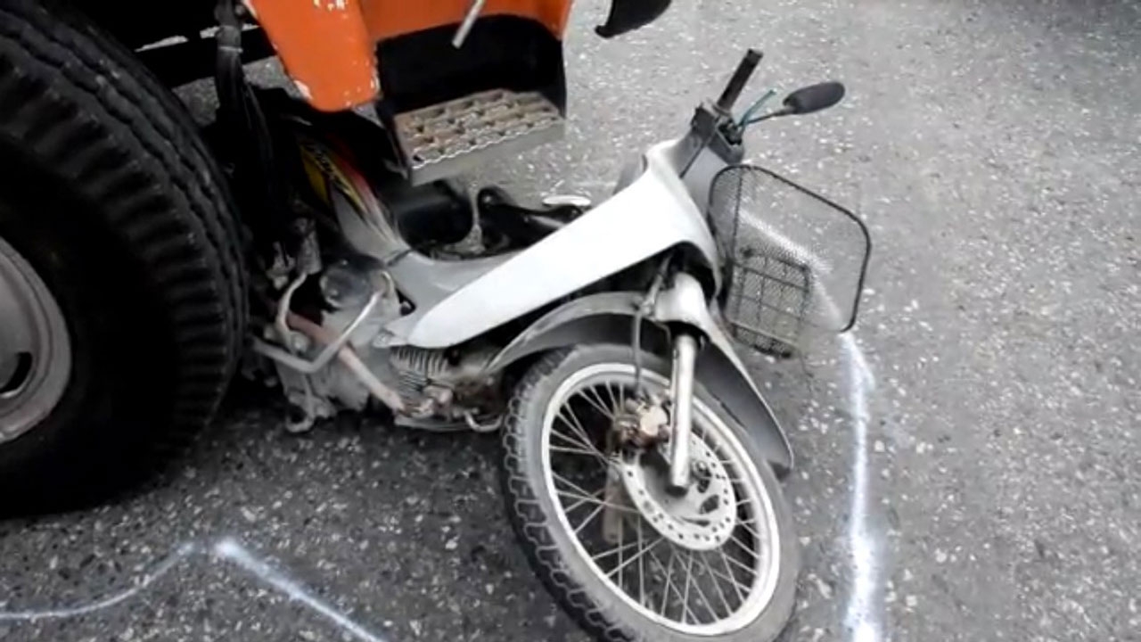 สิบล้อเฉี่ยว จยย. ลากไกล 15 ม. หนุ่มใหญ่หวิดดับ