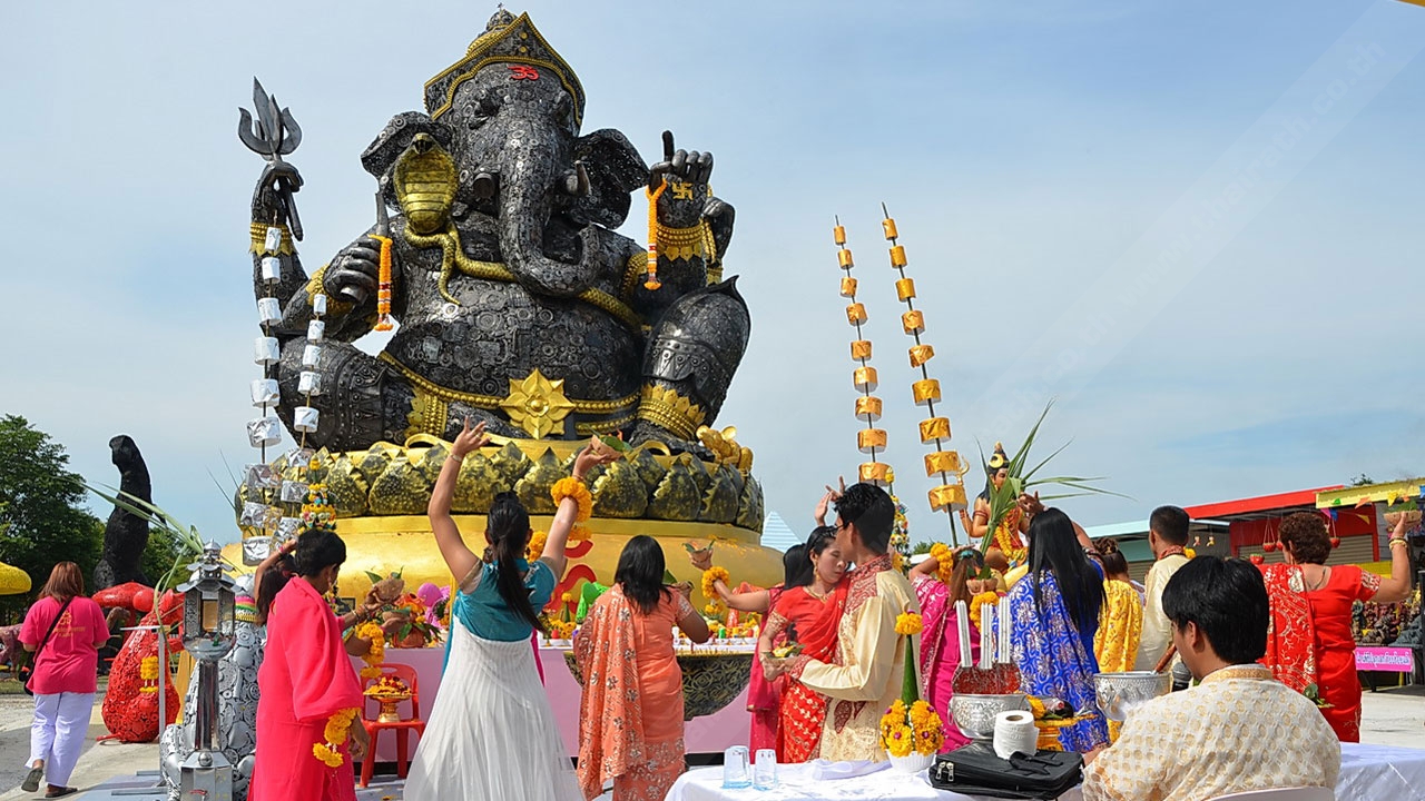 ฮือฮา! พระพิฆเนศสร้างจากเศษเหล็กใหญ่ที่สุดในโลก