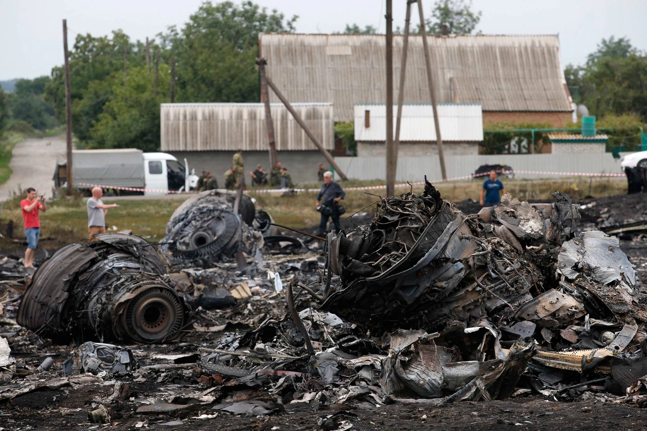 กบฏยูเครน อนุญาตทีมต่างชาติตรวจสอบบริเวณ MH 17 ตก