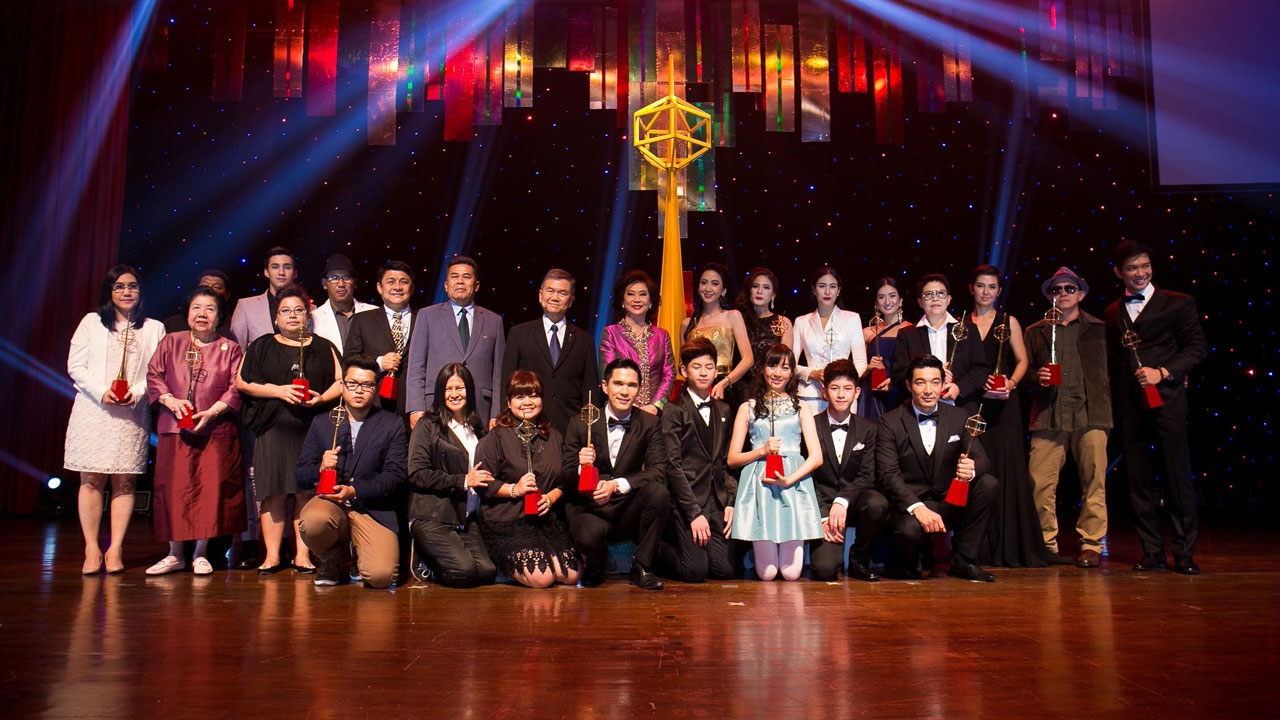 ‘ลูกทาส’ ทีวีทองคํา ‘ณเดชน์-ยุ้ย’ ดีเด่น