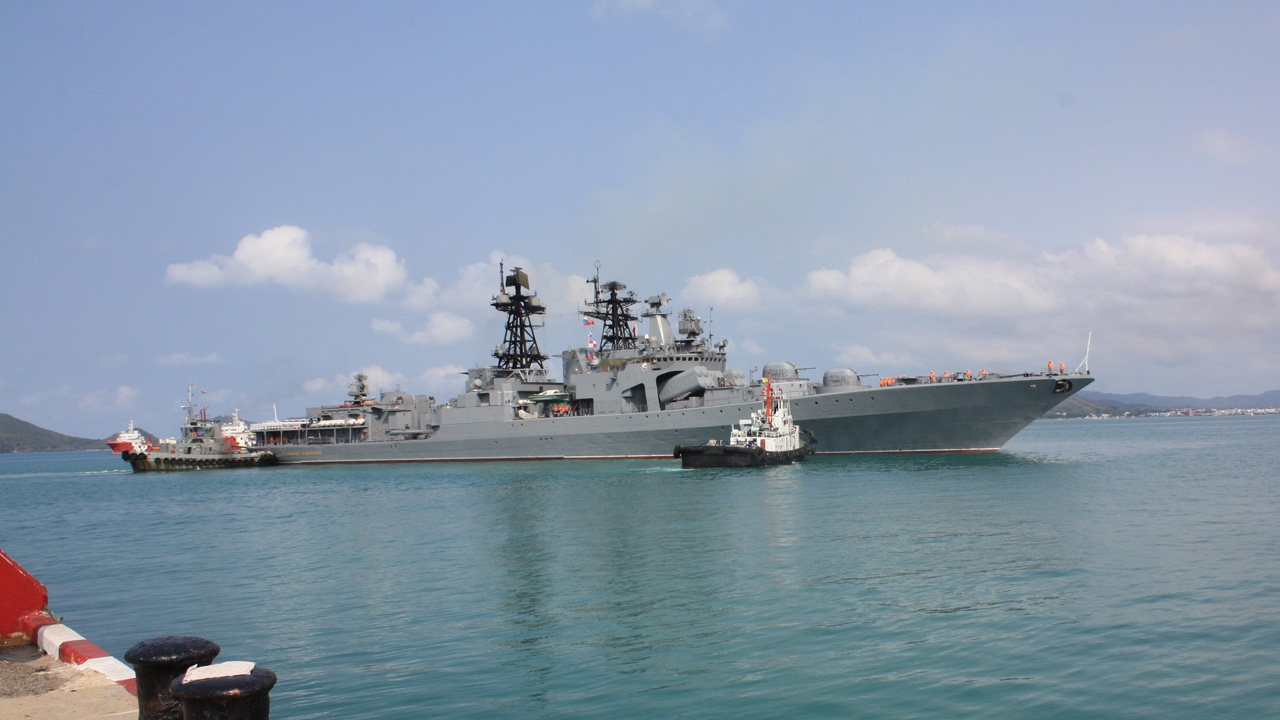 เรือพิฆาตรัสเซีย3ลำ เยือนไทย จอดฐานทัพเรือสัตหีบ 