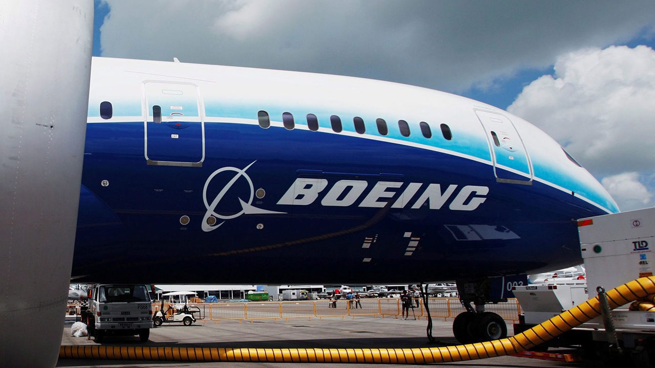 โบอิ้งสนปักหลักอีอีซีผลิตชิ้นส่วนการบิน