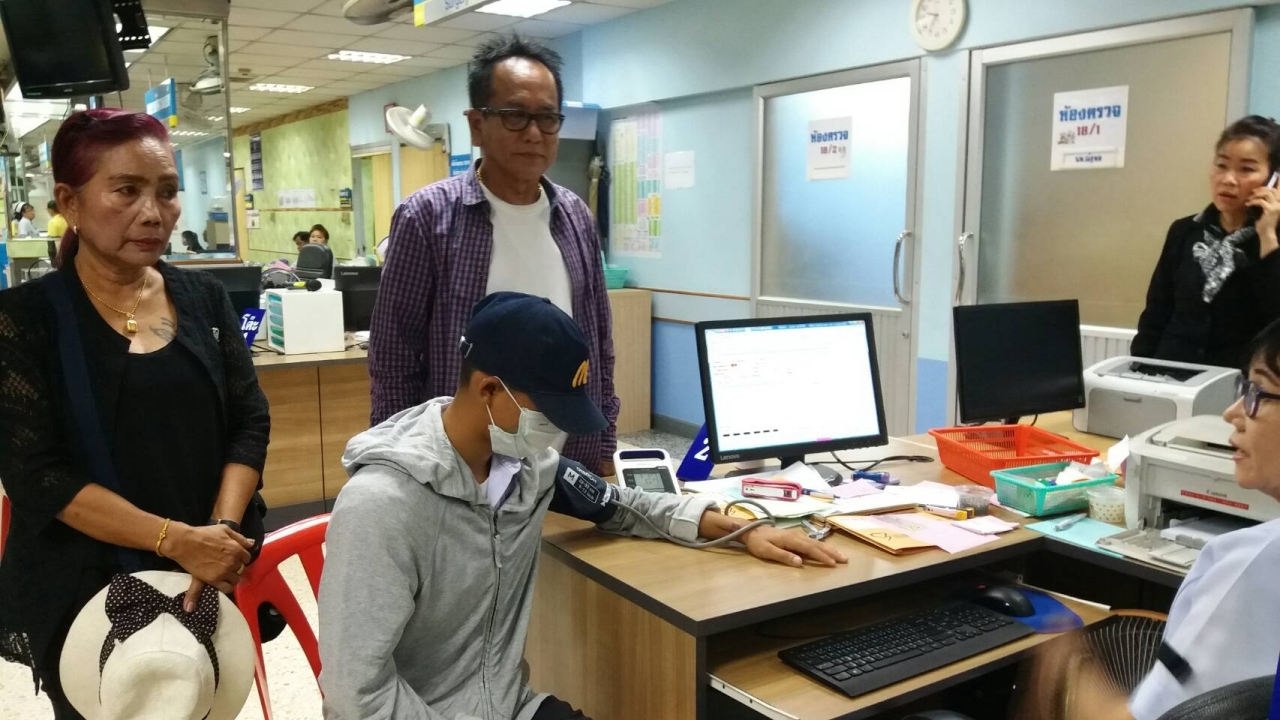 เด็กยังผวาลุงขับเบนซ์ มีอาการปวดหู หลังเข้าตรวจร่างกายนำผลให้ ตร.