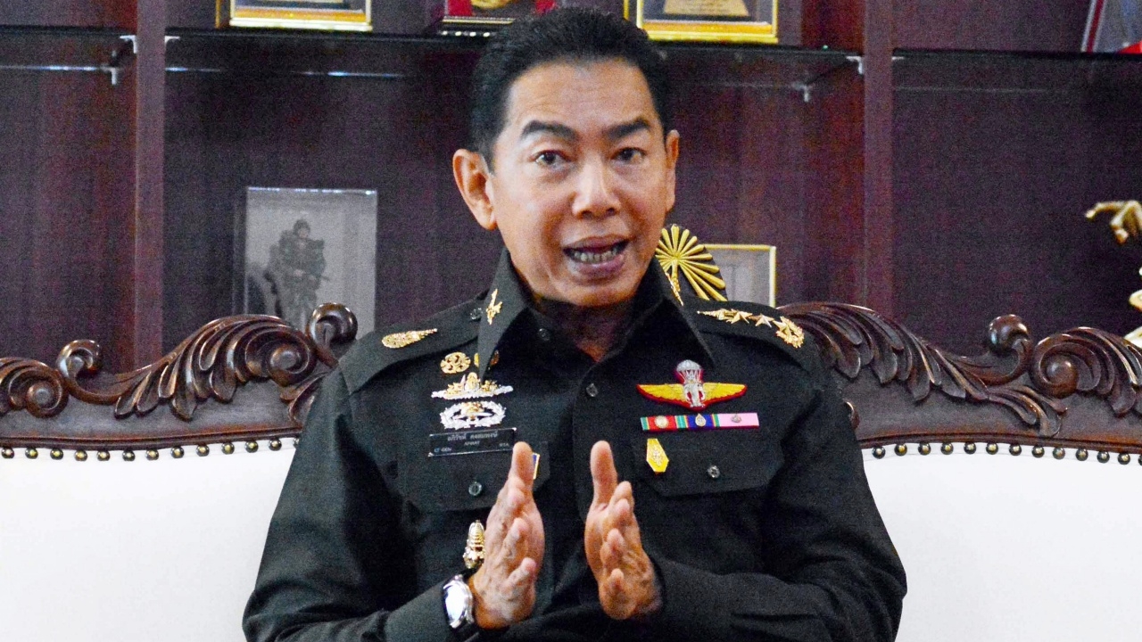 'บิ๊กแดง' ลั่นคุมเข้มชายแดนป้องลักลอบขนอาวุธสงคราม