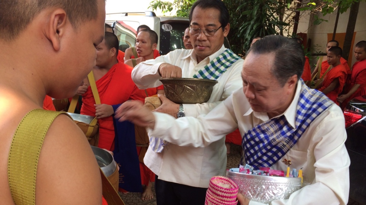 ธรรมยาตรา 5 แผ่นดิน มุ่งหน้ากัมพูชา ก่อนหน้าปลูกต้นศรีมหาโพธิ์ ที่ลาว
