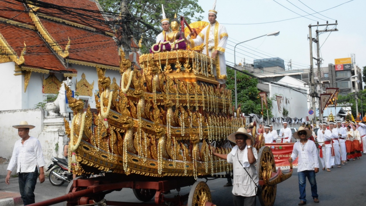 แห่พระฝนแสนห่า รอบเมืองเชียงใหม่ ให้คนสรงน้ำ 7 วัน 7 คืน
