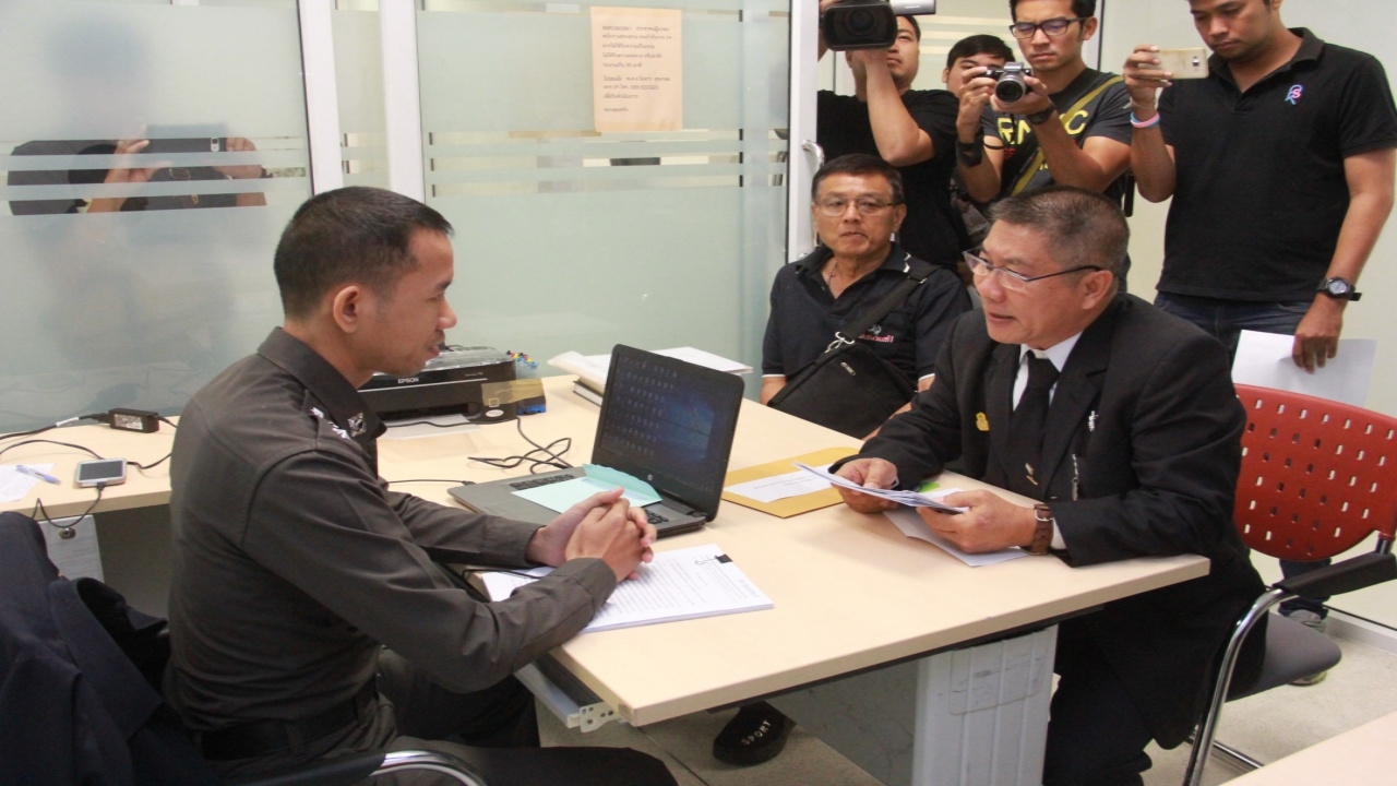 อสคพ. ยื่นฟ้องพุทธะอิสระ เหตุใช้เลือดทาพระปรมาภิไธยแพร่ทางเว็บไซต์