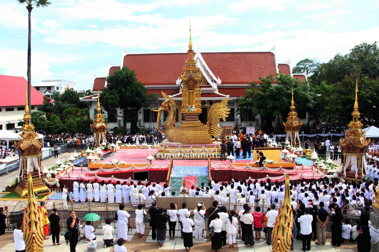 ผู้ว่าฯ อุดรฯ เคลื่อนสรีระสังขาร 'หลวงปู่ใหญ่' อายุ 105 ปี 