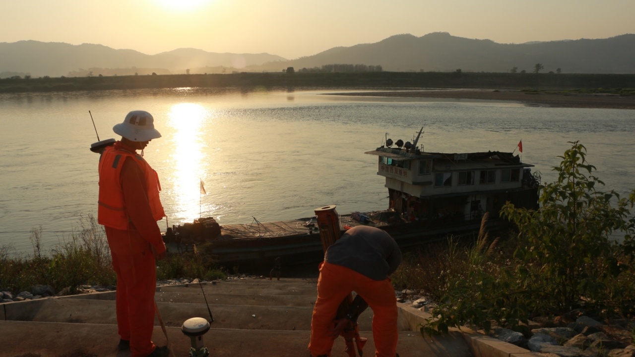 จีนปิดเขื่อนลดน้ำโขงให้เรือสำรวจแก่ง ชาวบ้านผวาเจอจอดที่ท่าเวียงแก่น