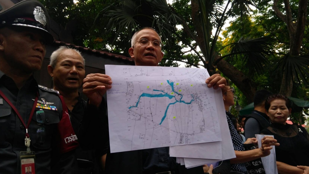 ‘วีระ’ ร้องผบ.ตร.ฟันวินัย-อาญา ’ศรีวราห์’ สร้างถนนรุกล้ำคลองที่ปากช่อง