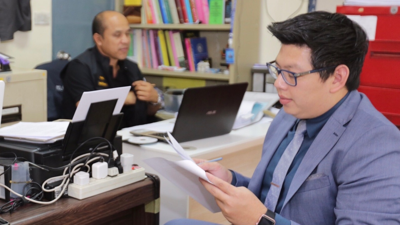 'องอาจ ธรรมนิทา' ดอดพบ ตร.กองปราบฯ ให้ปากคำเพิ่มคดียุยงปลุกปั่น