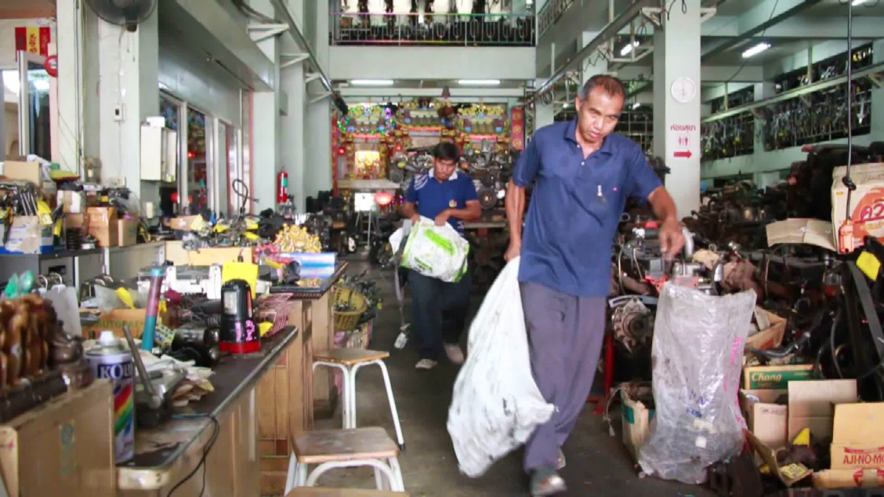 แบบนี้เฮียชอบ! ขายเป็นกระสอบ เข็มขัดนิรภัยมือ2 คนกลัวม.44แห่ซื้อติดรถ 