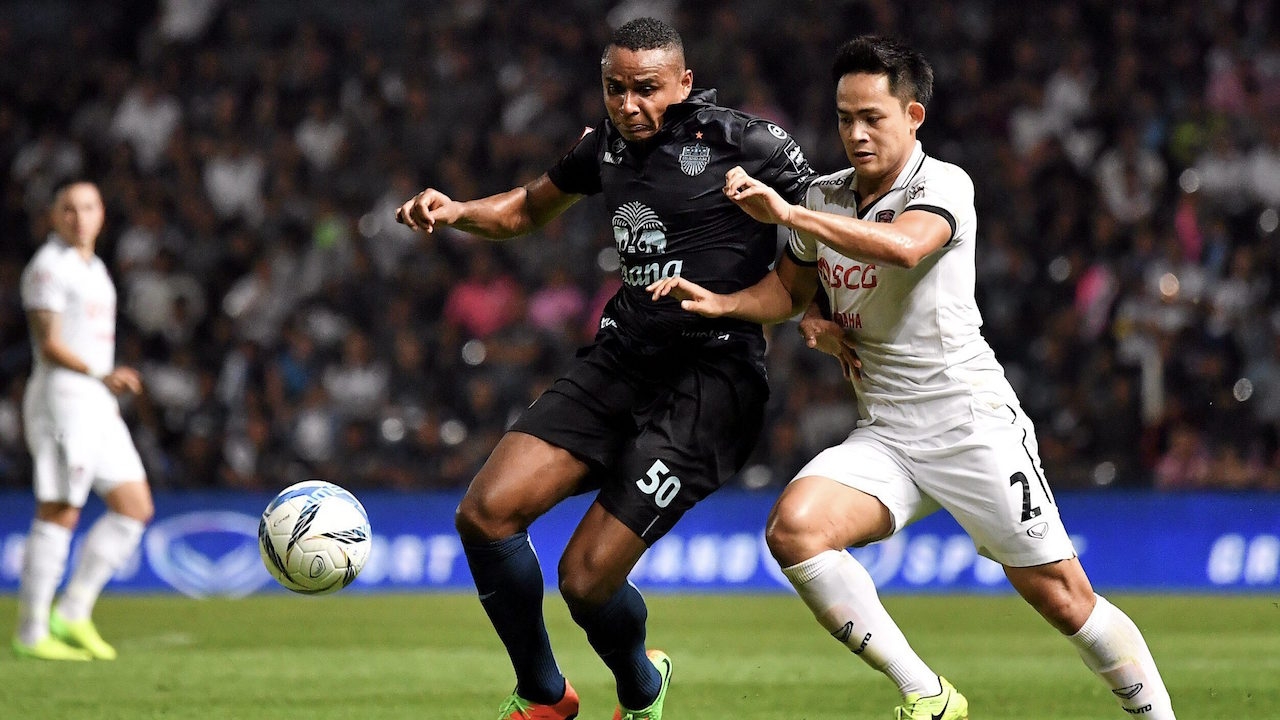 'ปราสาทสายฟ้า' ฟอร์มดุ! เปิดรังชำระแค้น 'กิเลน' 10 คน 2-0 (คลิป)