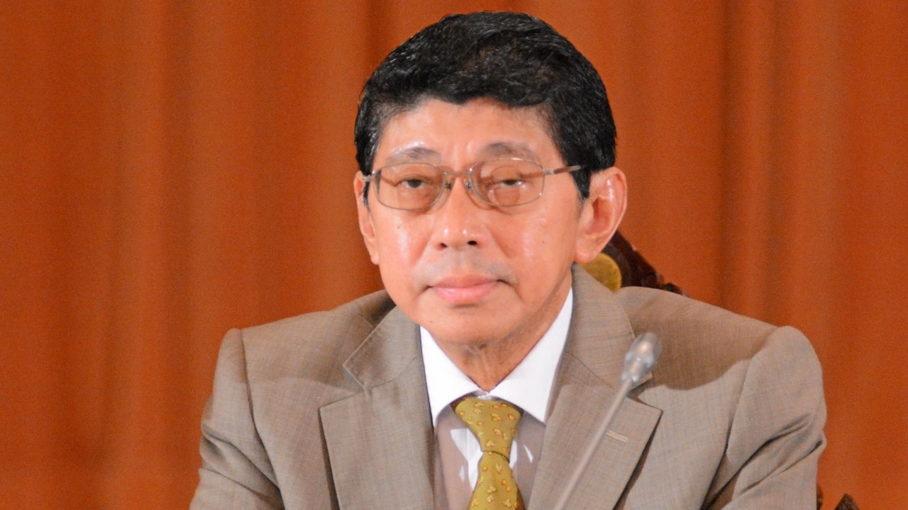 'วิษณุ' ขอให้รอเอกสารมีตราครุฑ กำหนดการพระราชพิธีถวายพระเพลิงพระบรมศพ