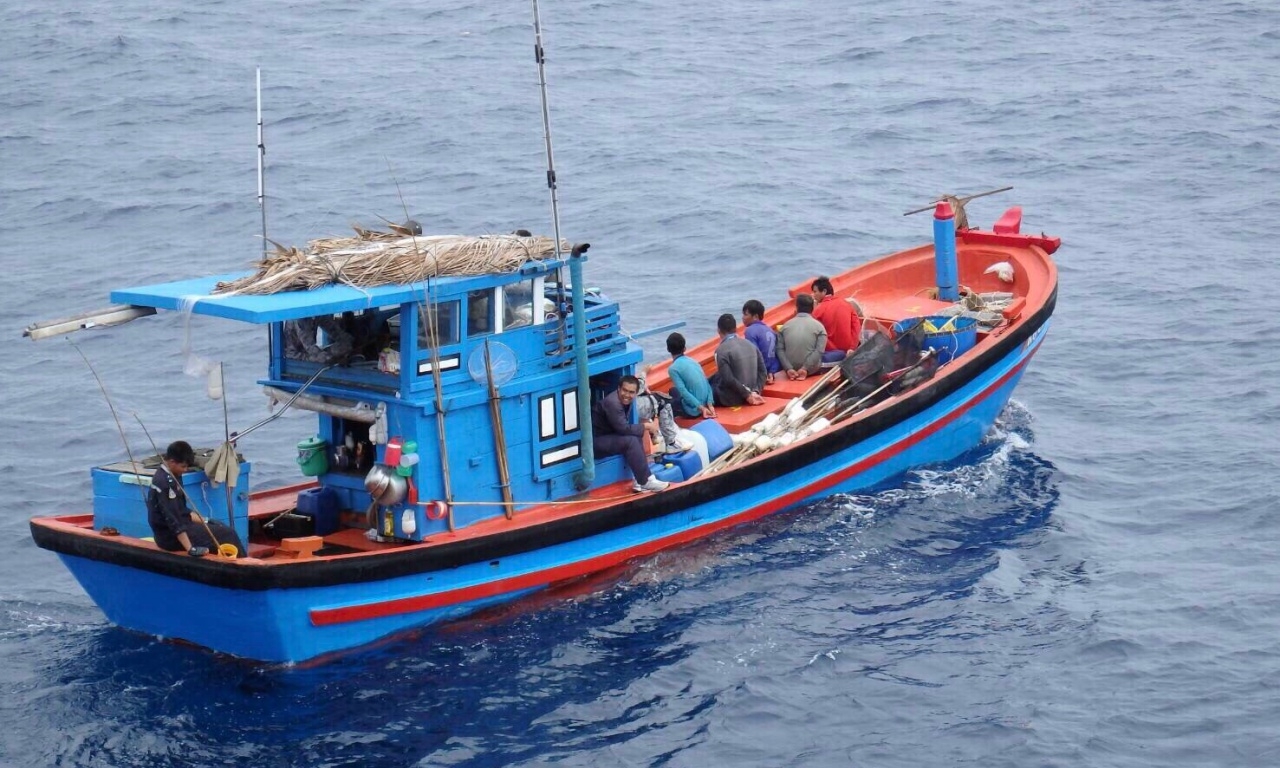 จับเรือเวียดนาม 5 ลำ ลอบทำประมงน่านน้ำไทย ห่างเกาะกูด 40 ไมล์ทะเล