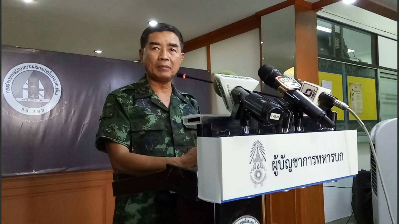 ผบ.ทบ. ปัดตอบเหตุป่วน บึมใต้ 40 จุด เชื่อมโยง รธน.