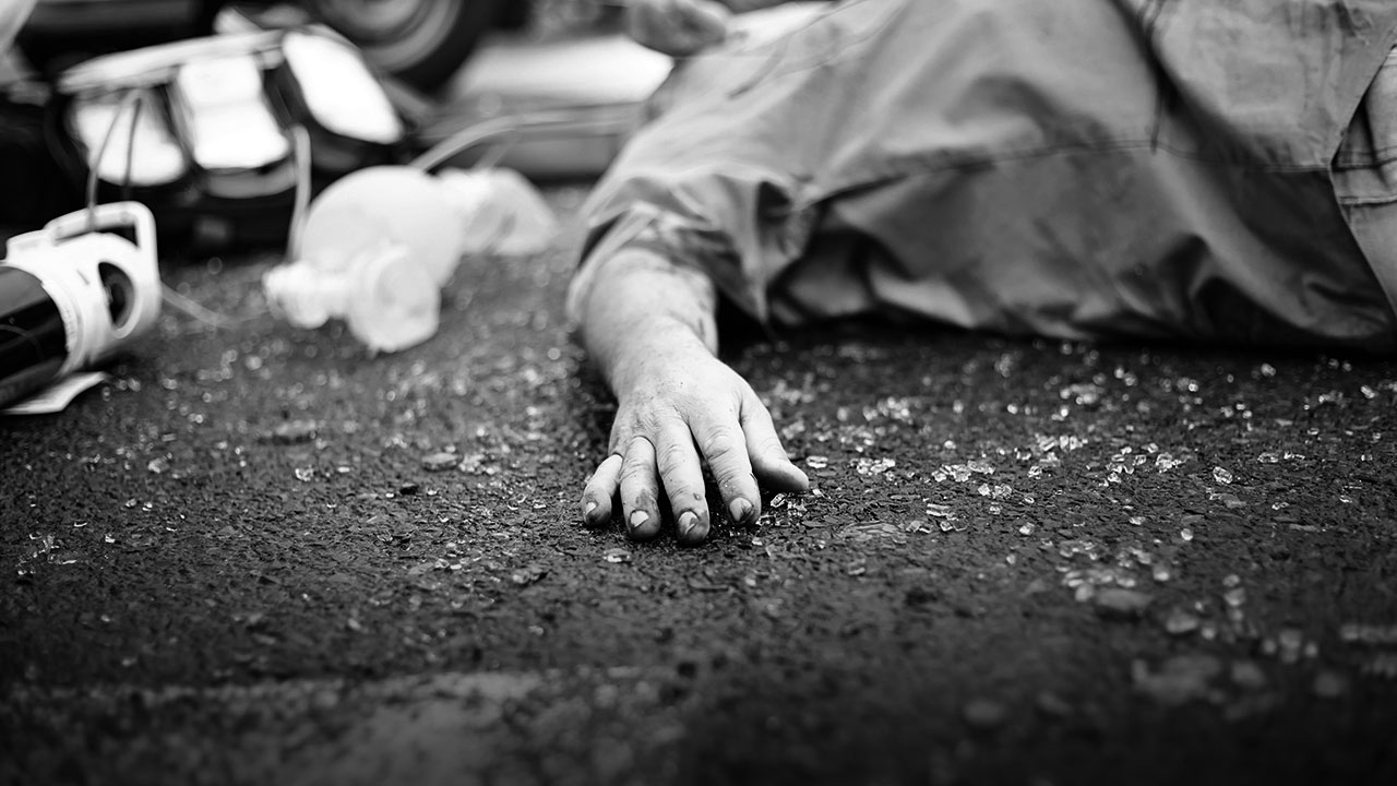 จากเบนซ์ซิ่งถึงอุบัติเหตุสยอง รวม 5 คลิปรถชนตูมสนั่นดูกี่ครั้งก็เสียวไม่หาย