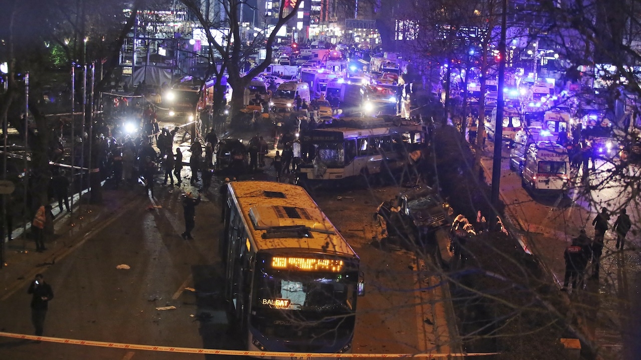 ตุรกีสะเทือน! คาร์บอมบ์บึมกลางเมืองหลวงอีก ดับ37 ศพเจ็บอื้อ