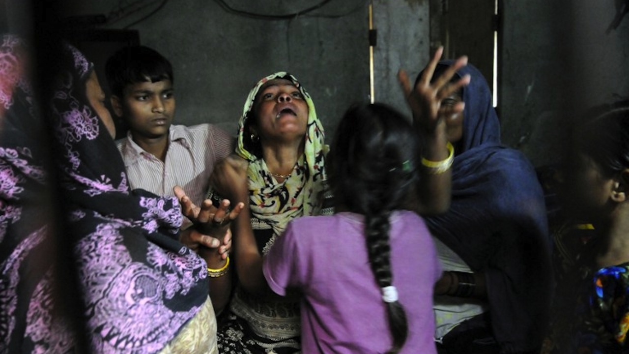 เศร้า! ด.ญ.อินเดียวัย 15 ถูกข่มขืน-เผาทั้งเป็น เสียชีวิตแล้ว