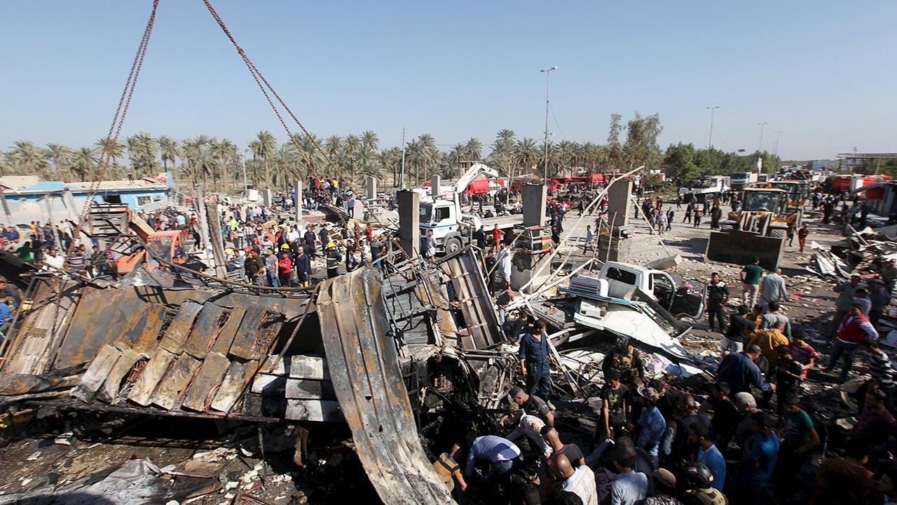 ไอซิสวางคาร์บอมบ์ โจมตีด่านตรวจในแบกแดด ดับ 60 ศพเจ็บอื้อ