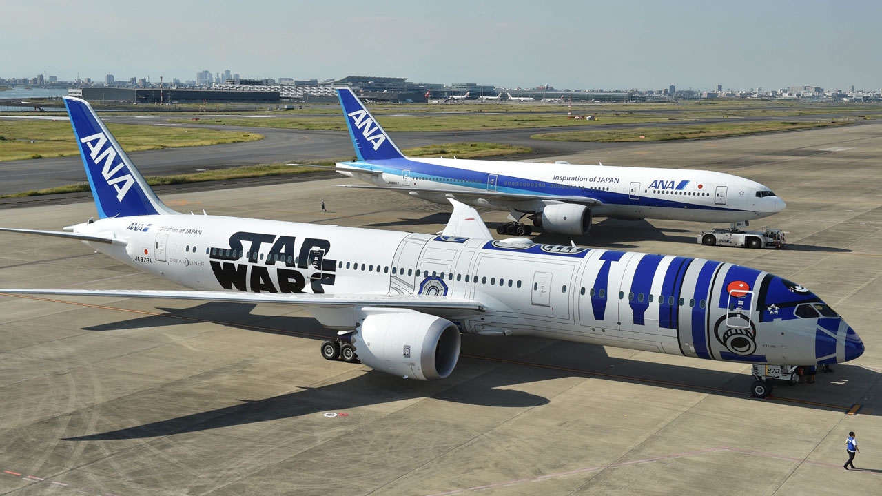 'ขอพลังจงสถิตย์อยู่กับที่นั่ง' ดรีมไลเนอร์ R2D2 เอเอ็นเอ เจ็ต พร้อมให้บริการแล้ว